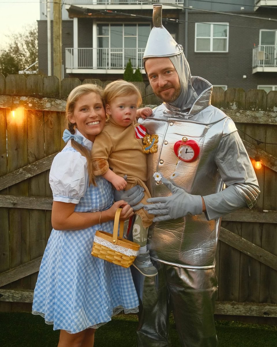 We always can’t wait to see what the Doleac family comes up with for Halloween!  This year <a href="/AdamDoleacMusic/">Adam Doleac</a> and Mack and Jack made the cutest Tin Man, Dorothy (plus one) and the Lion!  Did you dress up??  Let us see!!  #Halloween #costume #wizardofoz