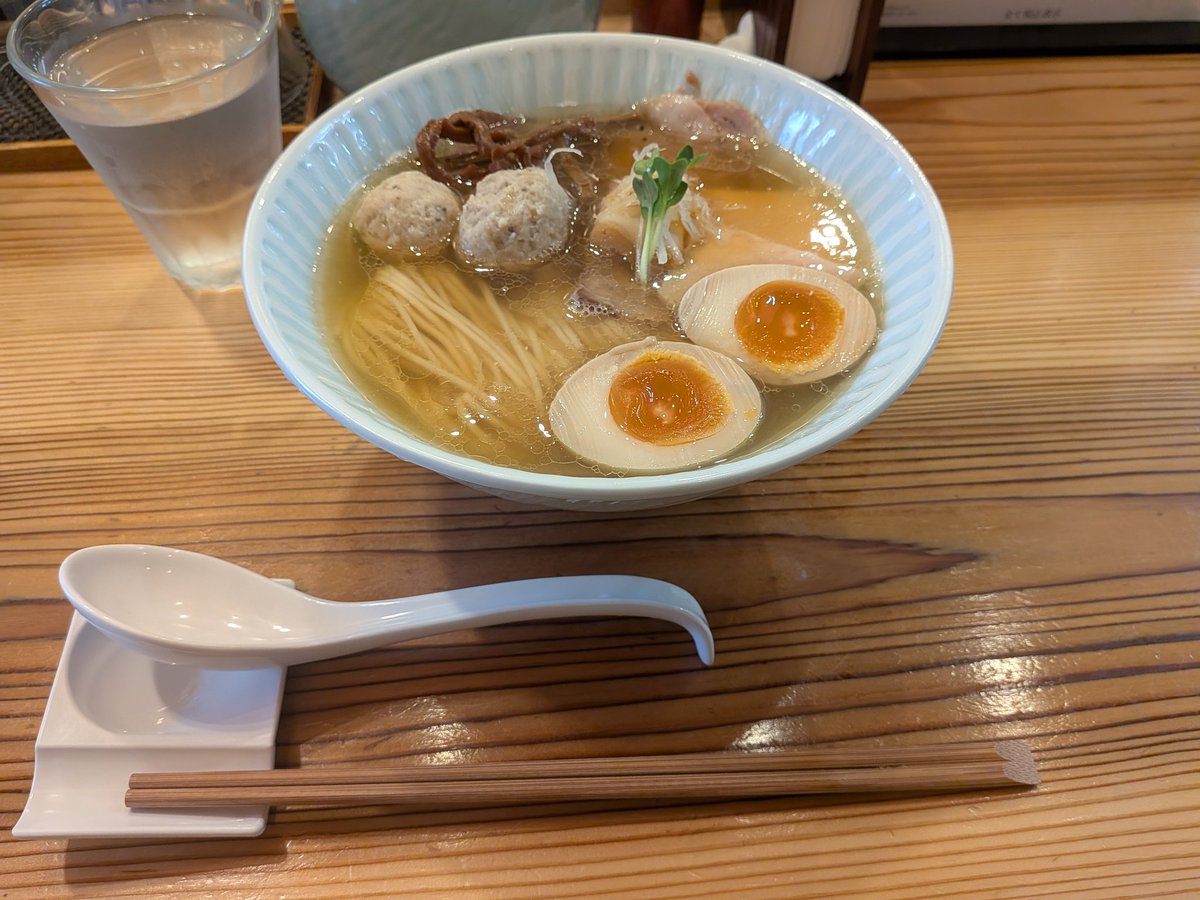 綺麗なラーメン優勝