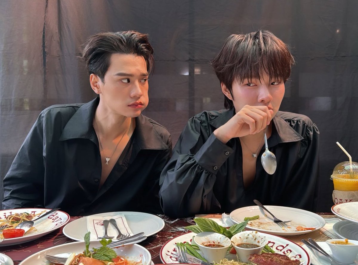 withtwenttyone's tweet photo. อันนี้ใครต้องง้อ55555555555555555555 https://t.co/d2DhLvxAe2