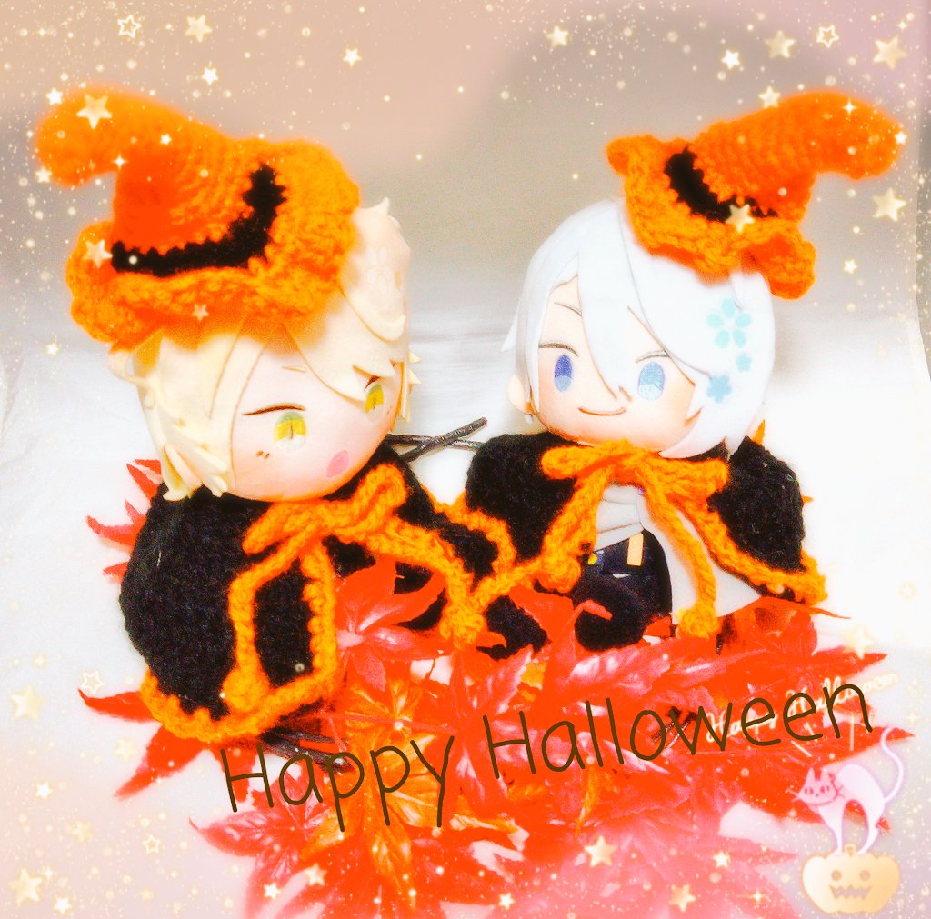 Archway_hm's tweet photo. HAPPY HALLOWEEN🎃💫
手編みのケープと魔女の帽子🧙🧙‍♂️
ぬいぐるみに着せてみました https://t.co/H5gQbAlK1B
