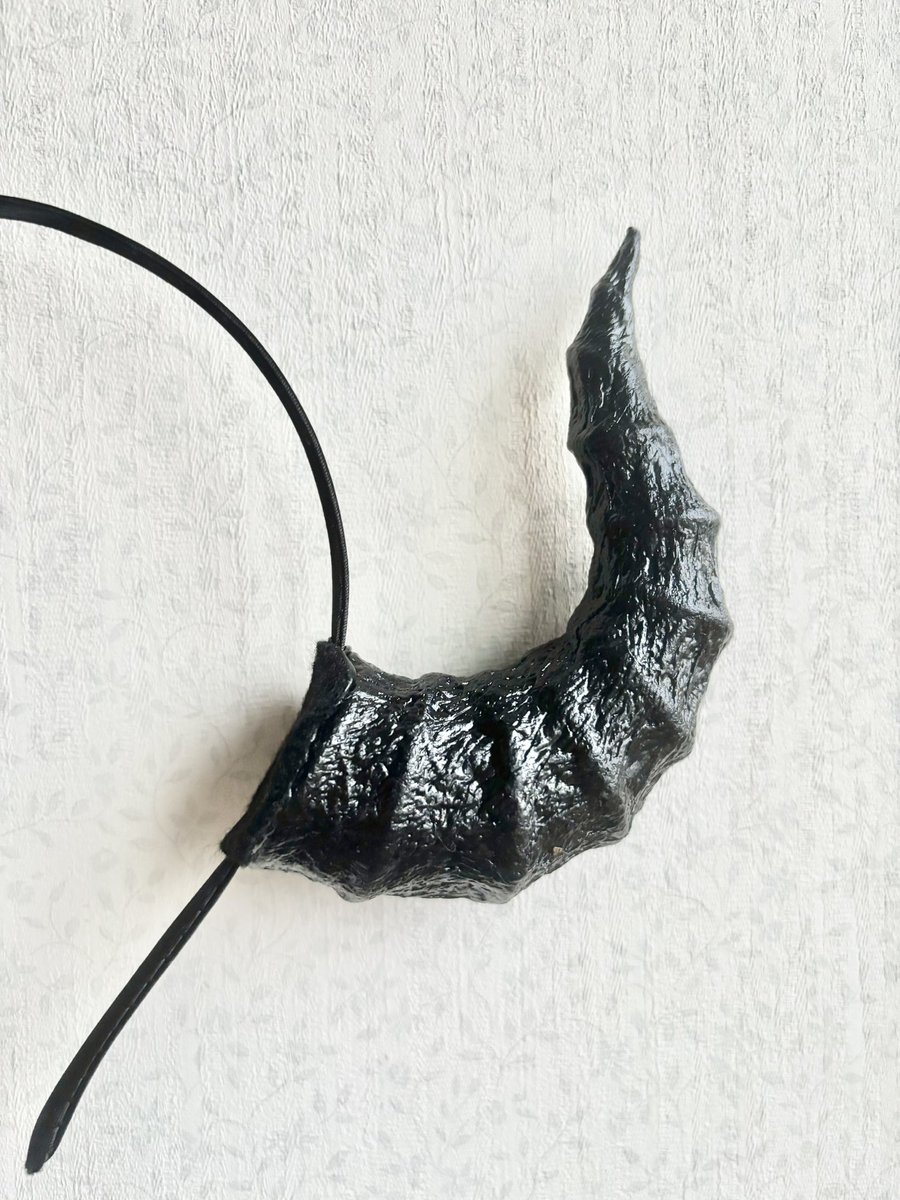 【デザフェス62】出展情報📣✨

😈出展日　11/15、16両日
😈出展名　創作ツノカチューシャさわわ工房
😈ブース番号　G-18.19

1点1点ハンドメイドのオリジナルのツノカチューシャを展示販売します✨
アトリウム1F、ステージ横でお待ちしております😈

#デザフェス62リポスト
<a href="/designfesta/">デザインフェスタ公式</a>