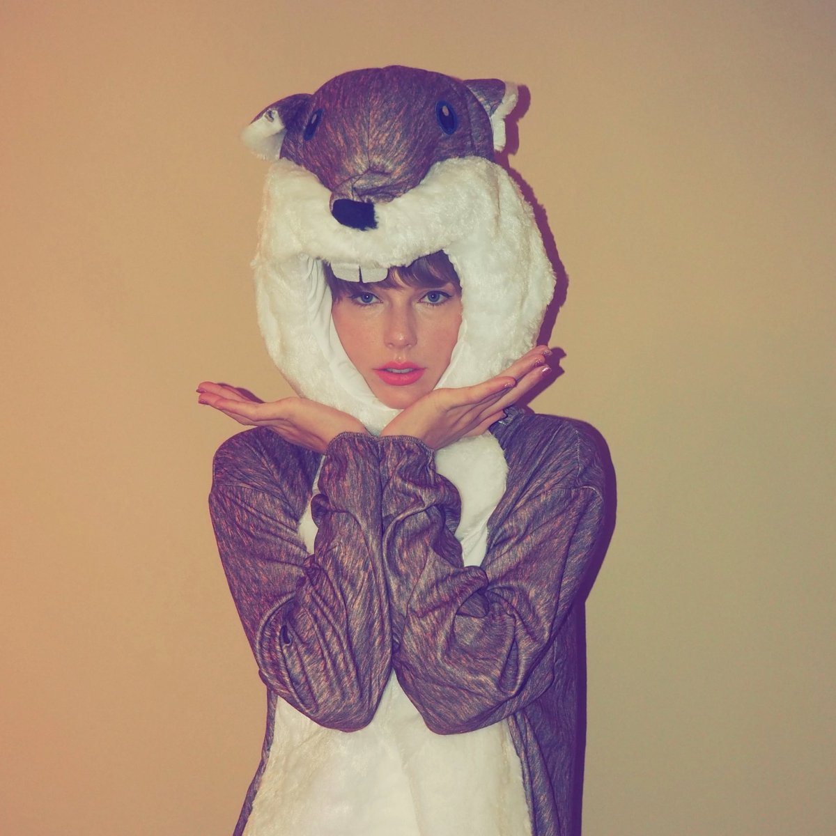 Taylors_Archive's tweet image. Like the “HALLOWEEN TAYLOR” and watch the new animation when you do it!