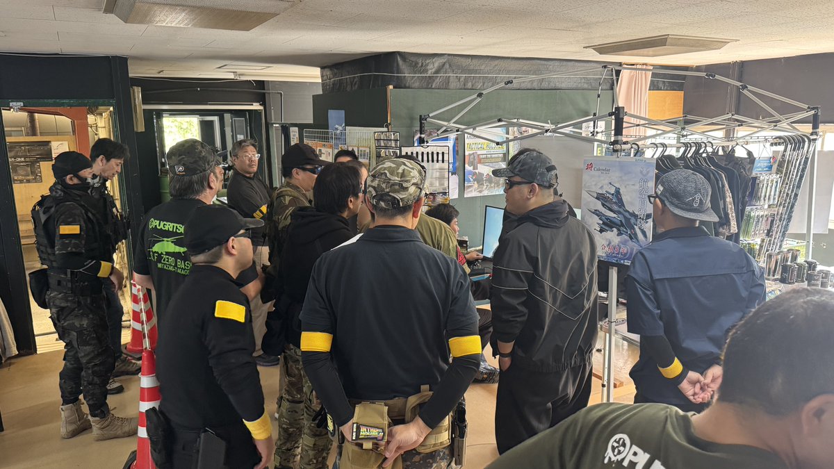 isfzerobase's tweet image. 4周年祭がスタートしました‼️
出店ブースも賑わっています😆

明日1名だけ枠が空いてますよ‼️
月曜日、火曜日のご予約もまだ募集してます🌟
ゼロベースで遊びましょう‼️

《ご予約状況》
11月1日(土)🏅50名様🈵
11月2日(日)🏅49名様
11月3日(月)🏅33名様
11月4日(火)🏅27名様
11月5日(水)🔰4名様