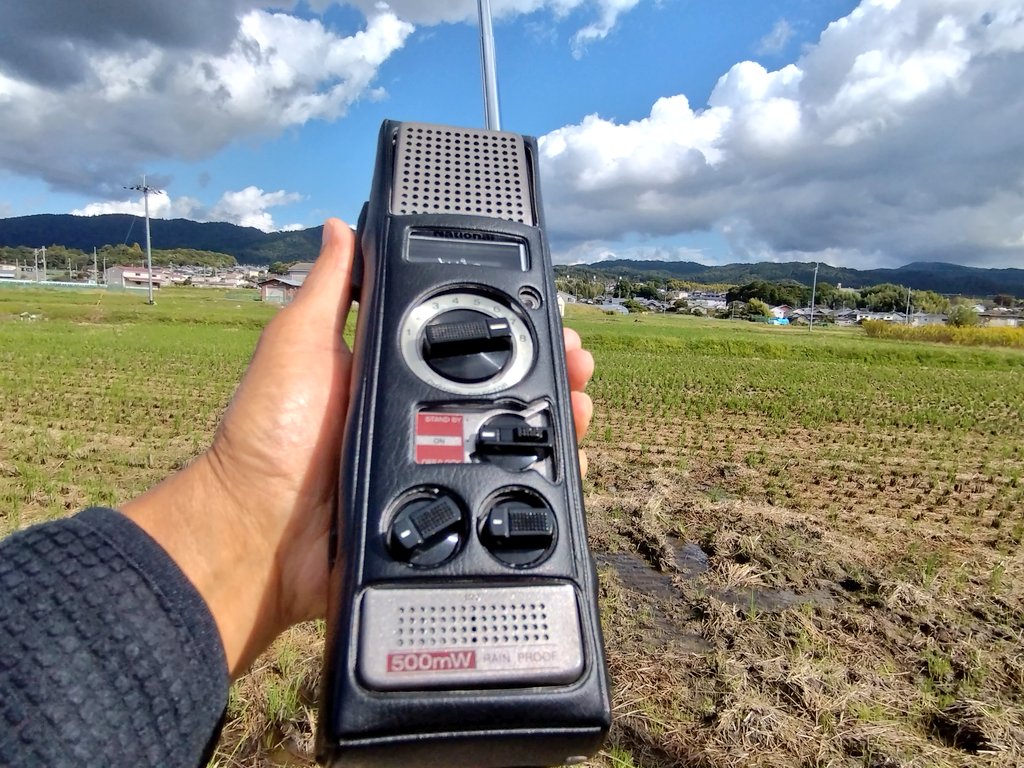 ランチタイムも農道に出て来て運用📡
バリバリノイズで厳しい中、聴こえて来ました🙌
◾ＣＢ
ねりまCX72/JR6局　53/53
とうきょう13131/JR6局　53/53
◾LCR
ならHI411局 M5/56 田原本町 14km
ひょうごDT36局 M5/57 柏原山 96km
各局様ありがとうございました🙇‍♂️