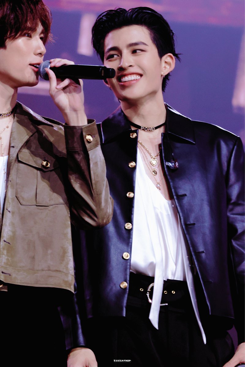 cccatnip_'s tweet image. PONDPHUWIN WELCOME ON BOARD
#PondPhuwinFanconD1
#PondPhuwinFancon
#ปอนด์ภูวินทร์ #PondPhuwin 
#ppnaravit #phuwintang