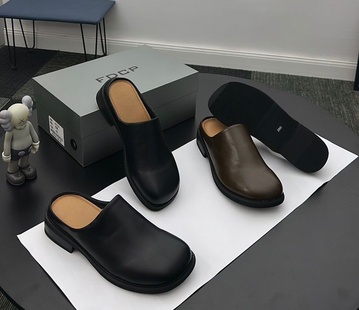 Streetluks1's tweet photo. FDCP CLOSE TOE SLINGBACK LEATHER CAUSAL MULE
AVAILABLE IN 2 colors 🖤🤎

SIZE: 40–46 https://t.co/2HUrlsIiuO