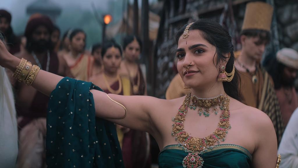 Movies4u_Officl's tweet image. Those Who Watched #KantaraChapter1 after the OTT Release, Drop Your Honest Opinion!

#RishabShetty | #RukminiVasanth