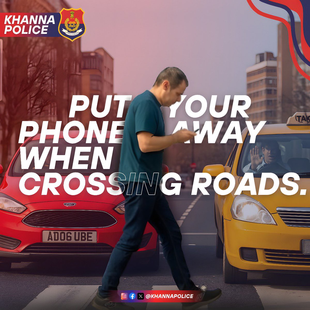 KhannaPolice's tweet photo. A moment of distraction can cost a lifetime.
Always stay alert while crossing the road — no text is worth your safety.
#StaySafe #RoadSafety #LookUpNotDown #SafeCrossing https://t.co/S2HP10tOcA