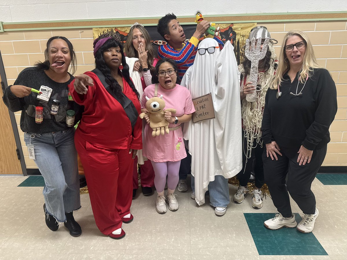 loryfelpabelona's tweet image. We learned a-LAT and had LATs of fun. Proud of my amazing LHLC LATs. #DreamBig #dreambig @RISDMET