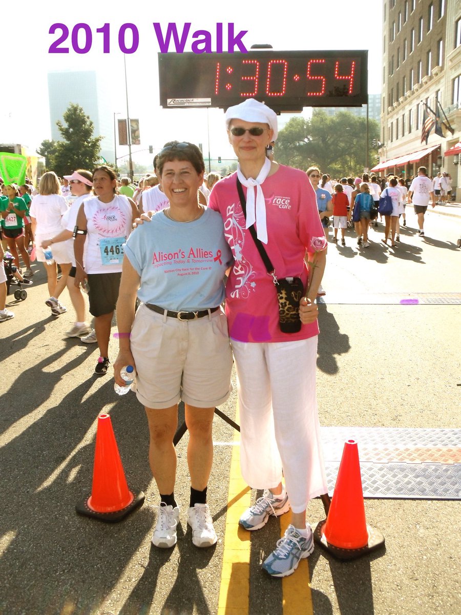 Meet 𝙀𝙢𝙞𝙡𝙮 𝙍𝙤𝙡𝙞𝙣𝙜 𝘿𝙞𝙚𝙧𝙠𝙞𝙣𝙜.  A special friend from undergrad school at Saint Mary in Leavenworth! She has been a member of the 
𝑨𝒍𝒊𝒔𝒐𝒏'𝒔 𝑨𝒍𝒍𝒊𝒆𝒔 𝑻𝒆𝒂𝒎 since the beginning in 2010.  Emily helped to lead off the team this year and helped get the