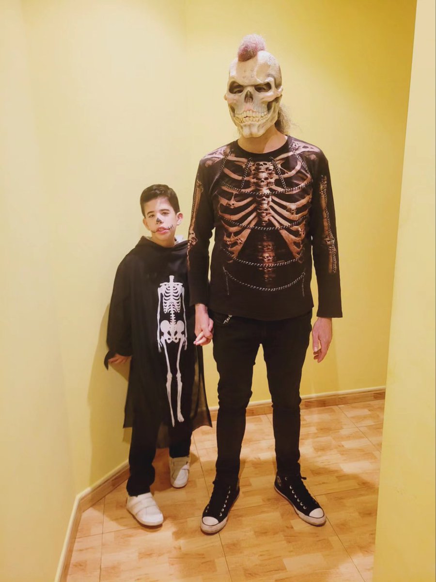 OlayerPeter's tweet image. Happy Halloween...! 🤘🏻🎃🤟🏻 ミ★𝘗𝘦𝘵𝘦𝘳 𝘖𝘭𝘢𝘺𝘦𝘳★彡 #halloween #halloween2025 #halloweenmakeup