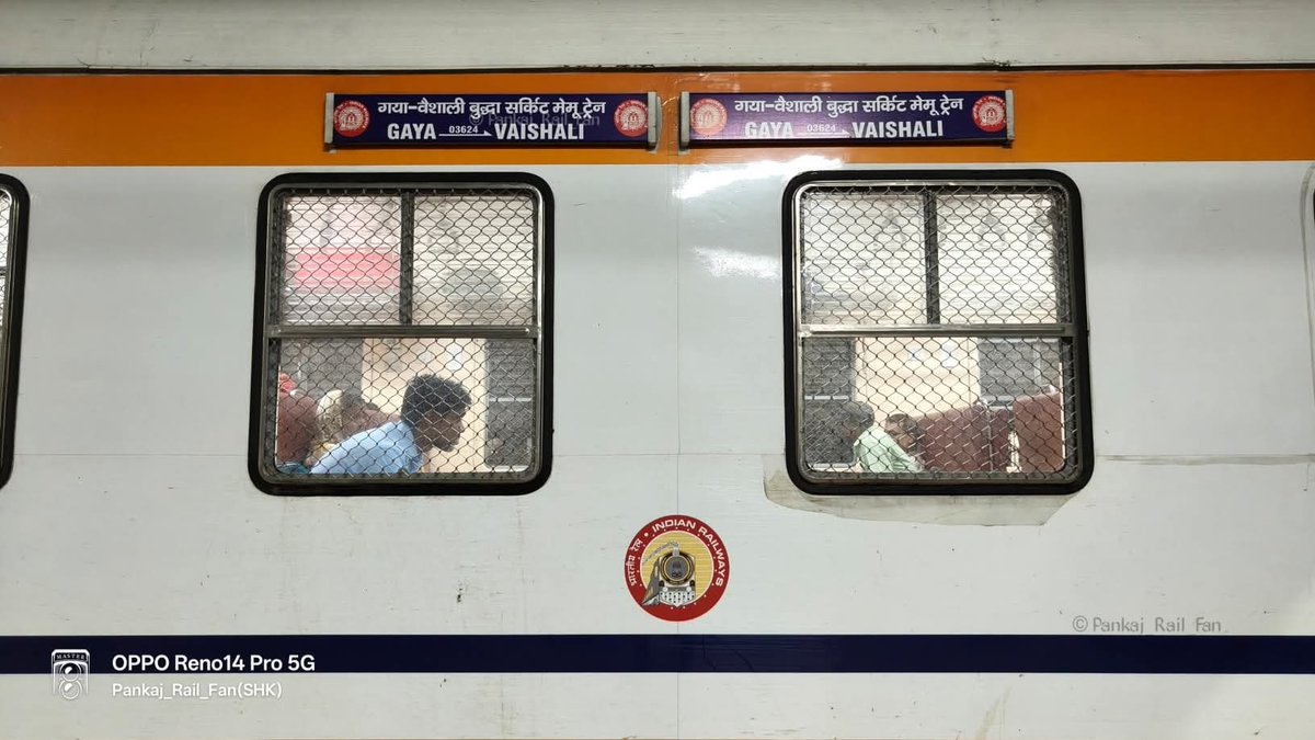 नवादा_पटना मेमू ट्रेन 63390 के बोर्ड पर गया_वैशाली लिखा हुआ है, जिससे यात्रियों को काफी समस्या का सामना करना पड़ता है इसलिए नेम प्लेट बदलकर  नवादा_ पटना मेमू लिखना चाहिए।।

<a href="/drmdnr/">DRM Danapur</a> <a href="/RailwaySeva/">RailwaySeva</a>