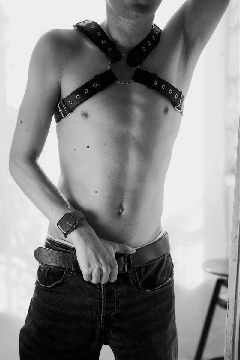 Фигасе, мой хэллоуинский костюм похож на тот что у Дурова

#нюдсошаббат