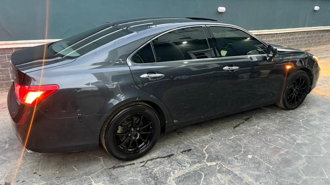 DONELLAUTOS's tweet image. Lexus es 350 2009 model toks very clean custom duty 
Price 14m Slightly Negotiable 
Location Mainland Lagos