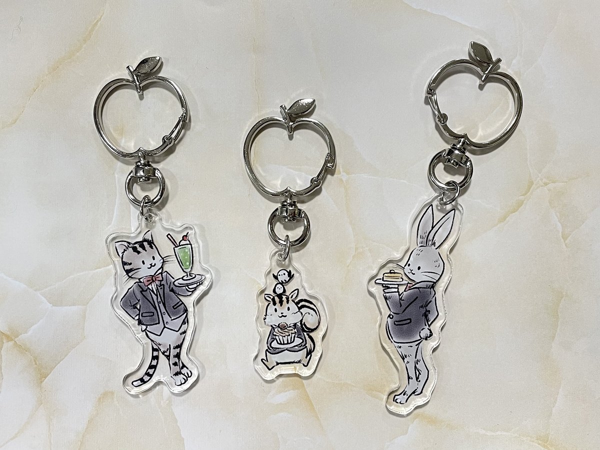 デザインフェスタvol.62に出展します🐰
カフェスタッフ風の🐰や🐱🐿のグッズを用意しています。アクスタとっても可愛いのでぜひ見に来てください〜！

🐰出展名：satomixcafe
🐱出展日：11/15-16 両日
🐿ブース：西館 B-108
↓詳しくは
x.com/satomix_cafe/s…

#デザフェス62リポスト
<a href="/designfesta/">デザインフェスタ公式</a>