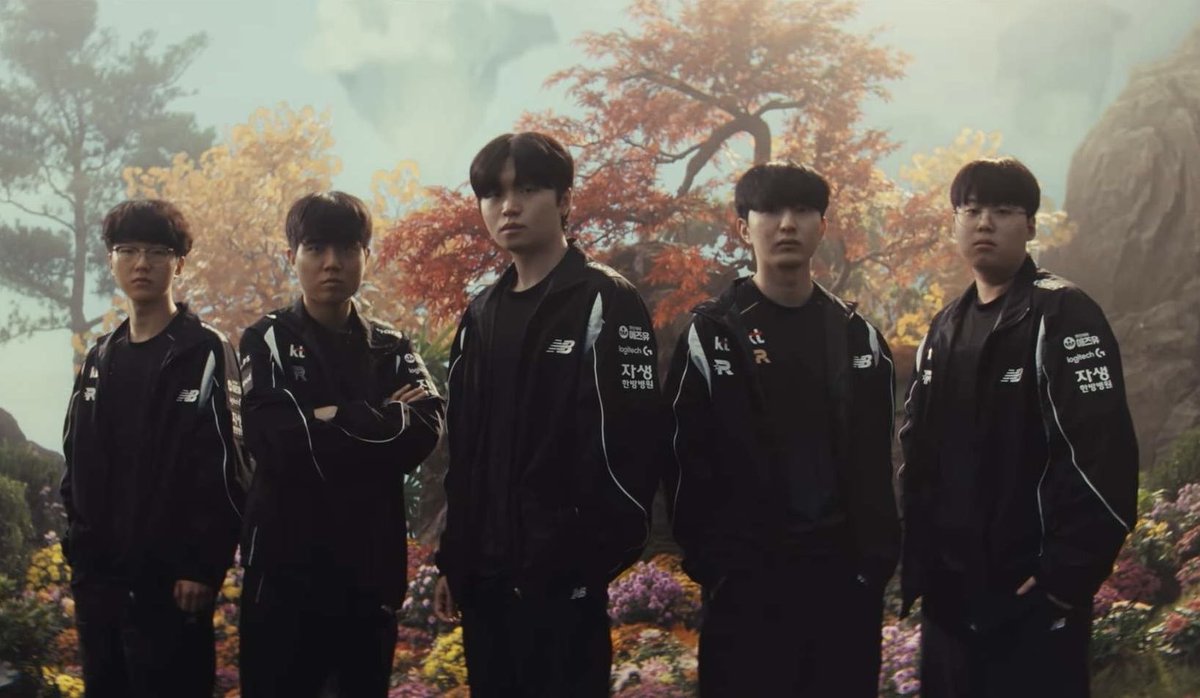 KT team outdoor autumn theme