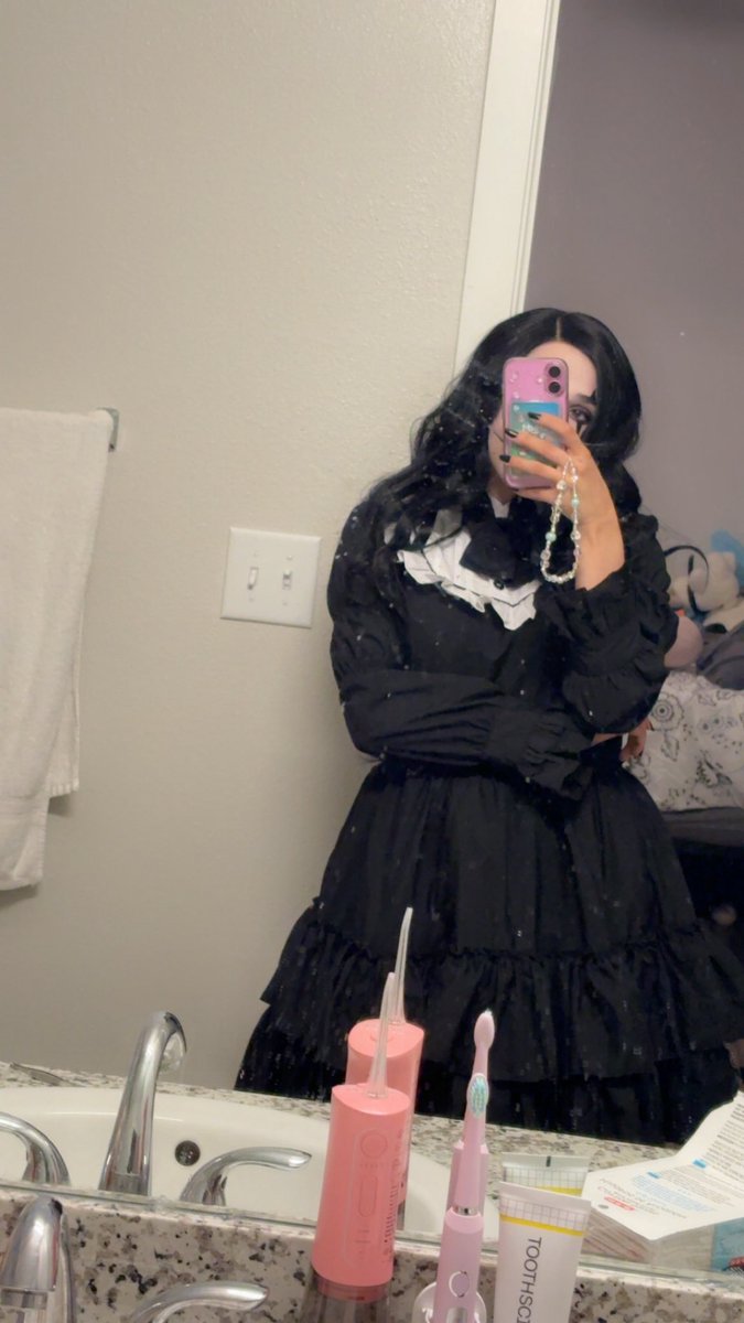 bunnirie's tweet photo. Happy Halloween🥰

#nsfwtwt 
please ♡ | ↺ https://t.co/1b8GGj3tC7