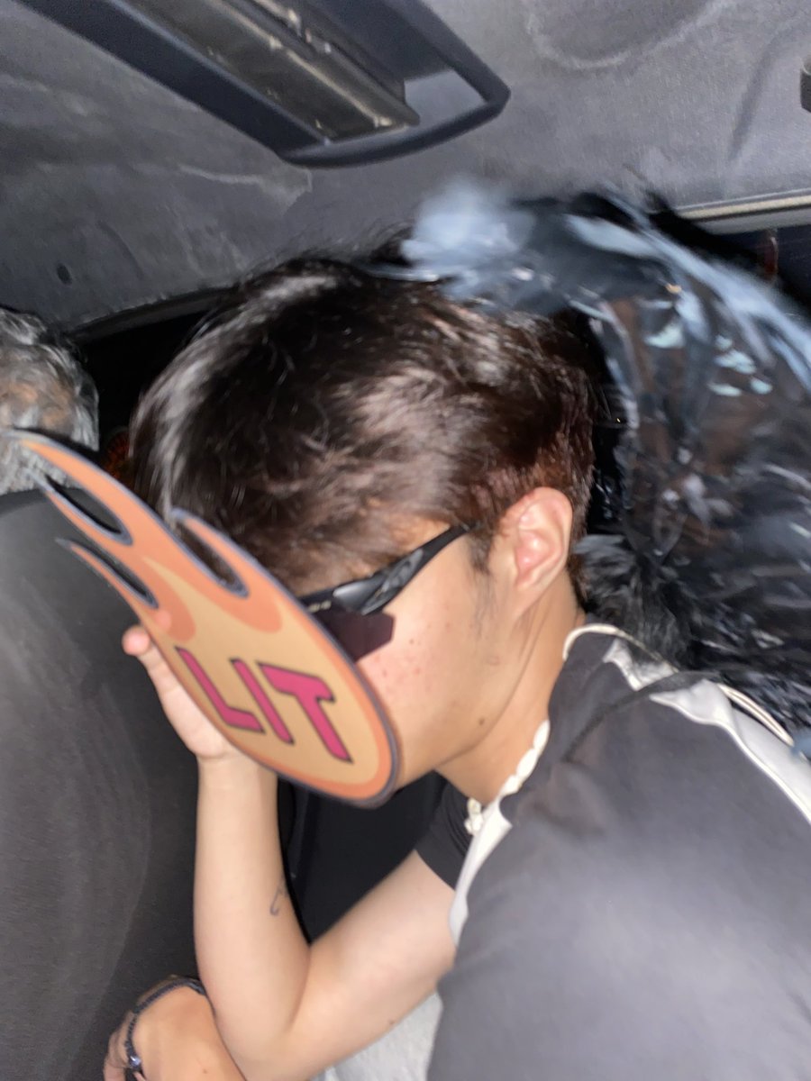 raflywild tweet media