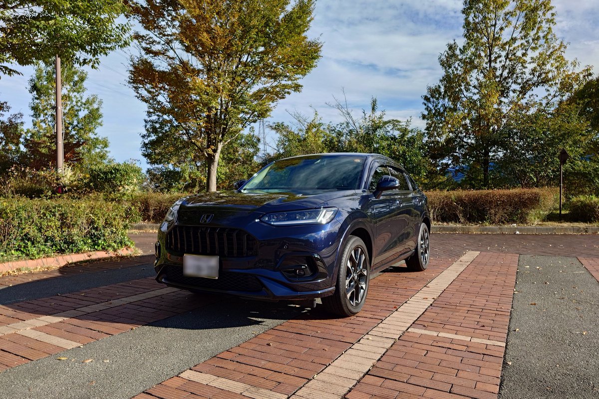 CarLife_ZRV's tweet photo. 端っこが���ボーボーのときは一つ空けるのが常🤣
#談合坂SA https://t.co/cEUhRdv9uy
