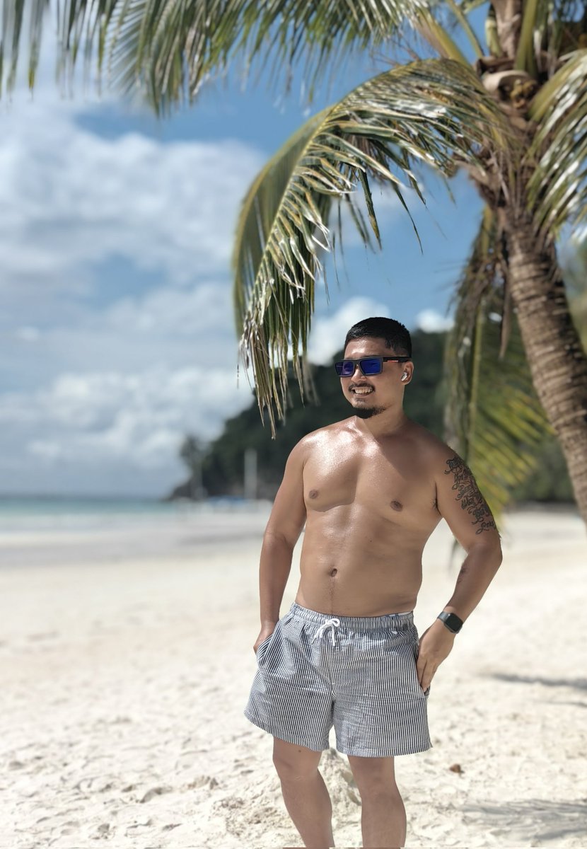 Ivan tweet media