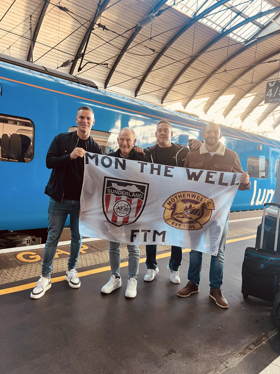 SRfunctional's tweet image. Hampden time 🏟️ 🚆 

Mon the well let’s do this ⚽️ ❤️

#mfc #SAFC #siwy #coyw 
@MotherwellFC