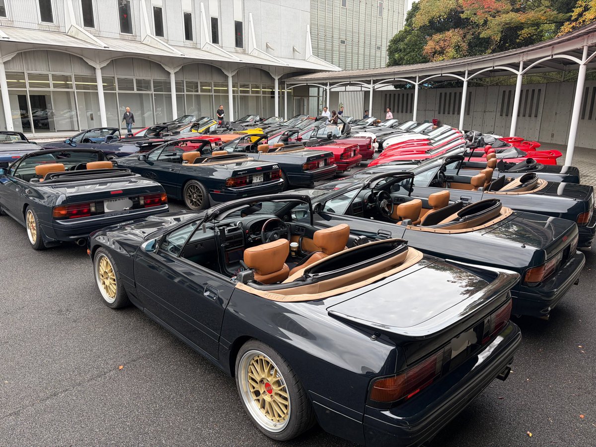 WillForWin2's tweet image. 2025年カブ主総会…
では無くカブリオレミーティングがMRYで行われました。
毎回思うけど普段滅多に同型車見ないのに、こんなに集まるとなんか怖い🤣