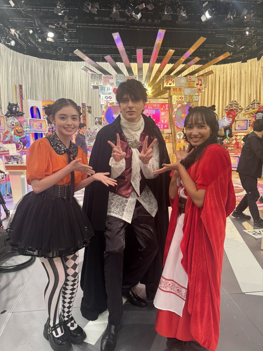 rainyo_official's tweet photo. #ハマダ歌謡祭 余韻2♡
城田優さん&豊原江理佳さんと📸💙
城田さんとは #TOKYOSHOW24 ぶりの再会、めちゃめちゃ嬉しかった😭
歌のあとに「Rainy。~!」って叫んでいただいたの面白すぎた😂
またご一緒出来るように頑張ります‼️
豊原さんのどこまでも感動したなぁ🥺
#城田優 さん #豊原江理佳 さん https://t.co/8SFsBFleV1
