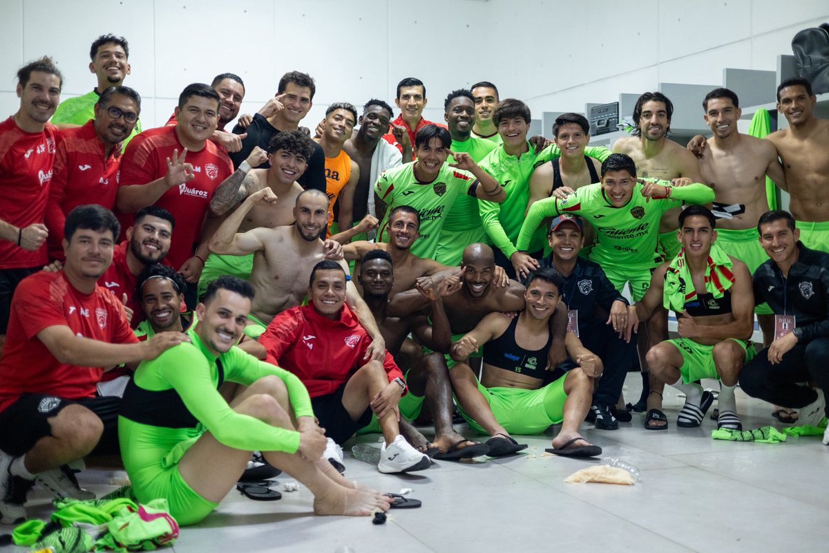 fcjuarezoficial's tweet photo. ¡Nunca dejamos de CREER! 💚🐎

¡Estamos clasificados y vamos JUNTOS como familia por la liguilla! https://t.co/TCHtHHCJlt