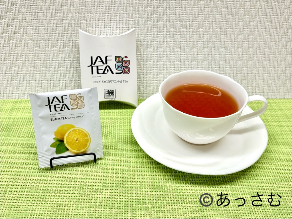 meowbow_tea's tweet photo. JAFTEA サニーレモン&マンゴーバナナ
サニーレモンは、レモン果皮入りで爽やかな味✨
マンゴーバナナは、かなり個性的だから好みが分かれそう。
ホワイトシリーズはなかなか売っていないけど、
どちらもディンブラ茶葉でちゃんと美味しかった😊
#meowbow紅茶 #JAFTEA https://t.co/kg5tSldTgT
