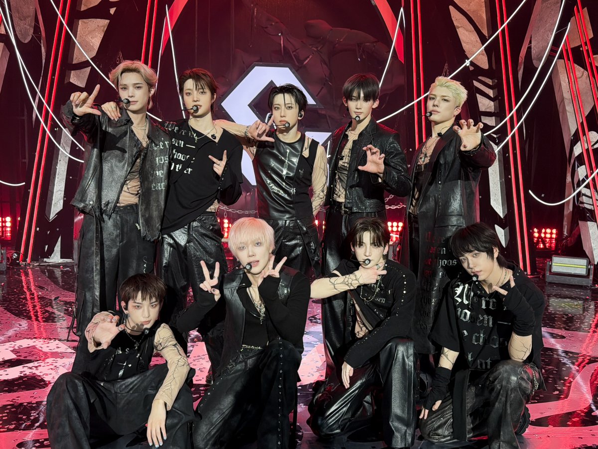 andTEAMofficial's tweet photo. [#오늘의andTEAM] 251101
음악중심

#BacktoLife 음원은 스트리밍과 다운로드를 통해서도 즐길 수 있습니다!
本日披露した #BacktoLife はストリーミングやダウンロードでもお楽しみいただけます！

🔗https://t.co/nuNbUNLSq9

#今日のandTEAM
#andTEAM #앤팀 https://t.co/mzijgUwNp8