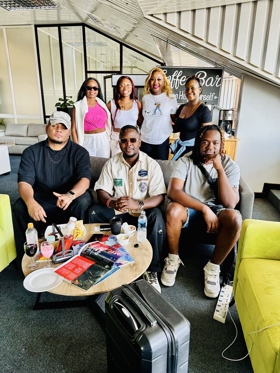 GwambaOfficial's tweet image. It’s birthday month, and we ✈️  with the team.