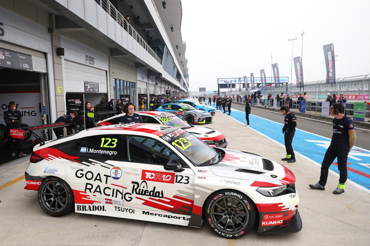 Not long to go now until we go 🟩 in 🇨🇳 for the first #TCRWorldTour race of the weekend ❤️

RACE 1 🔜 14.40 LOCAL / 06.40 UTC ⏱️

LIVE - youtube.com/@TCRTV/streams 🔴

Enjoy! 

#tcrseries #motorsport