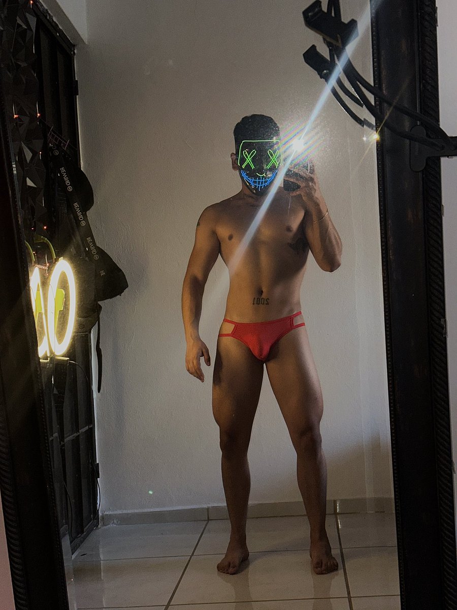 jessusmercadoOF's tweet photo. Dulce o preñé?
#gaygdl  #viral  #gay https://t.co/9NaliC2WBM