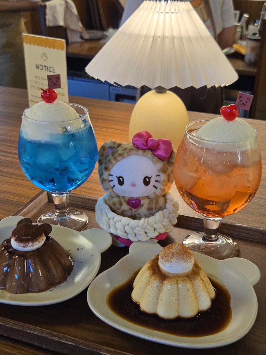 이령모롤 tweet media