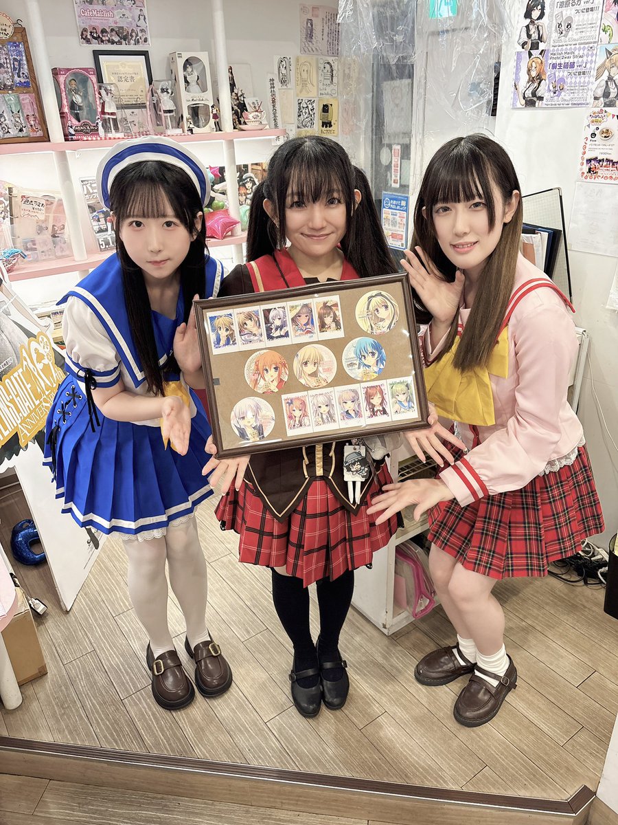 -  ̗̀ カフェメイリッシュ𝙊𝙋𝙀𝙉 .ᐟ.ᐟ  ̖́-

只今、 #HOOKSOFT 25周年を記念したコラボカフェ開催中.ᐟ.ᐟ

おすすめメニューは…

🍸コラボドリンク5種

🍽コラボフード

🥞コラボデザート

メイドぽじ、クレアつばき、羽美うさの、小奈美こねぎ

でお待ちしております.ᐟ

#秋葉原
#メイド喫茶