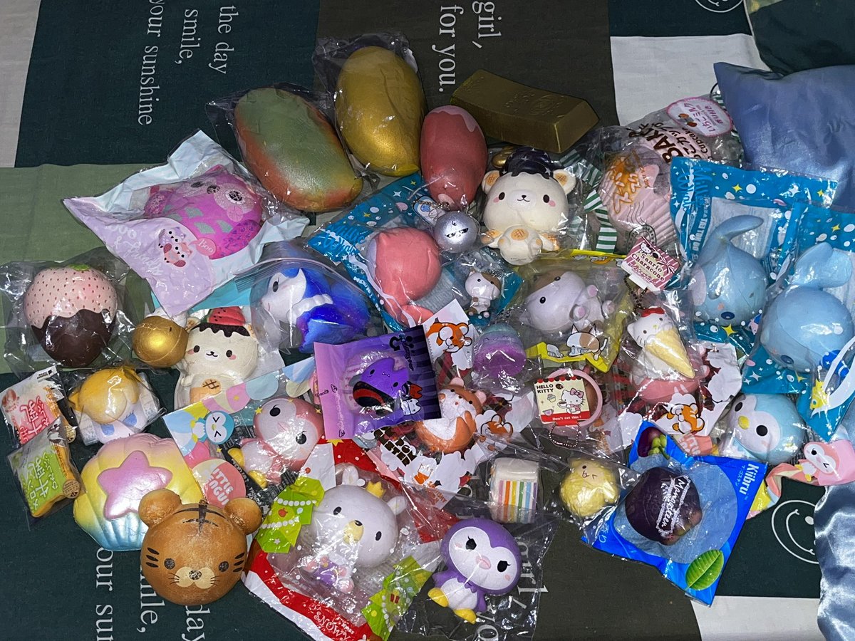 wts squishy can dm if ur interest ❤️