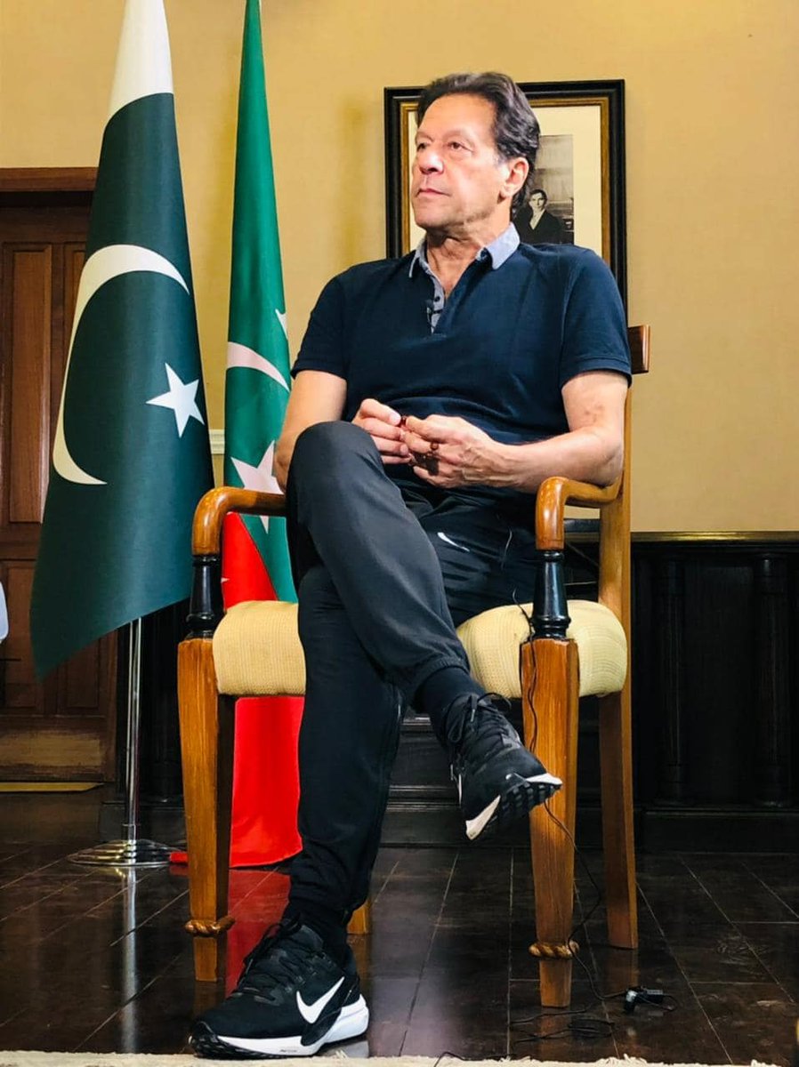 8Unity is our strength, Imran Khan is our guide!*
#ہم_کھڑے_ہیں_عمران_کیساتھ  
<a href="/zainii_02/">ش۔ب🍒</a>