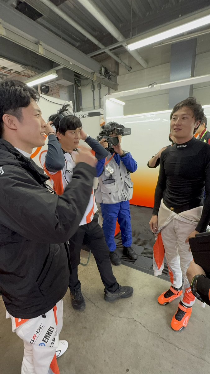 tomsracing's tweet image. 2025 #SUPERGT Rd.8
#MOTEGI  GT 300KM RACE
GRAND FINAL

#1 TGR TEAM au TOM’S
Q1突破しました✨
山下選手から坪井選手へバトンタッチ！

#TomsRacing
#SUPERGT30TH
#challenge 
#前人未到
#チーム一丸