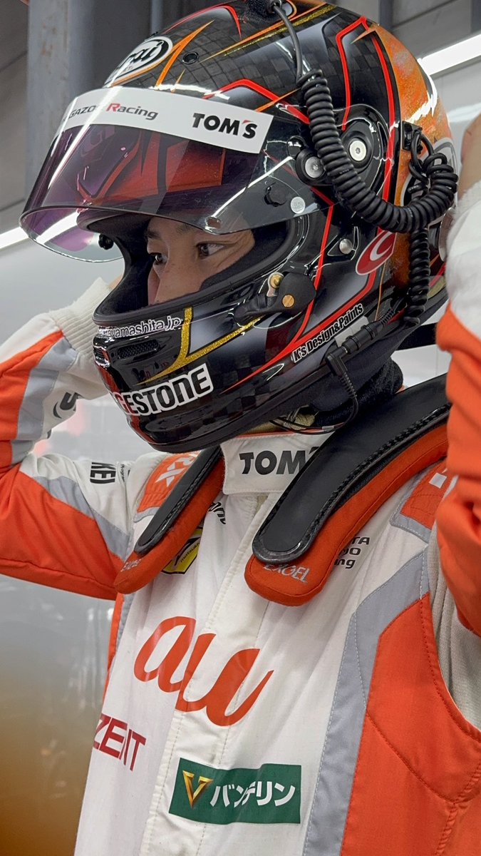 tomsracing's tweet image. 2025 #SUPERGT Rd.8
#MOTEGI  GT 300KM RACE
GRAND FINAL

#1 TGR TEAM au TOM’S
Q1突破しました✨
山下選手から坪井選手へバトンタッチ！

#TomsRacing
#SUPERGT30TH
#challenge 
#前人未到
#チーム一丸