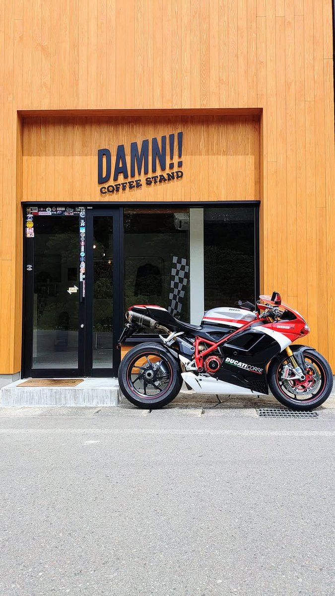 DamnCoffeeStand's tweet photo. 今年の営業も１１月いっぱいだから‼️
早いのぉ(*´Д｀*)ｧｰ https://t.co/zWofkPYOja