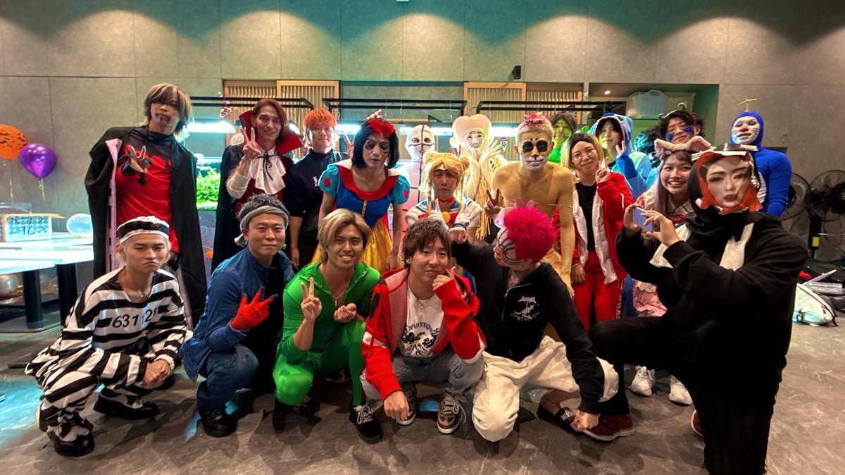 ハロウィンパーティー

クオリティ・・・・・・