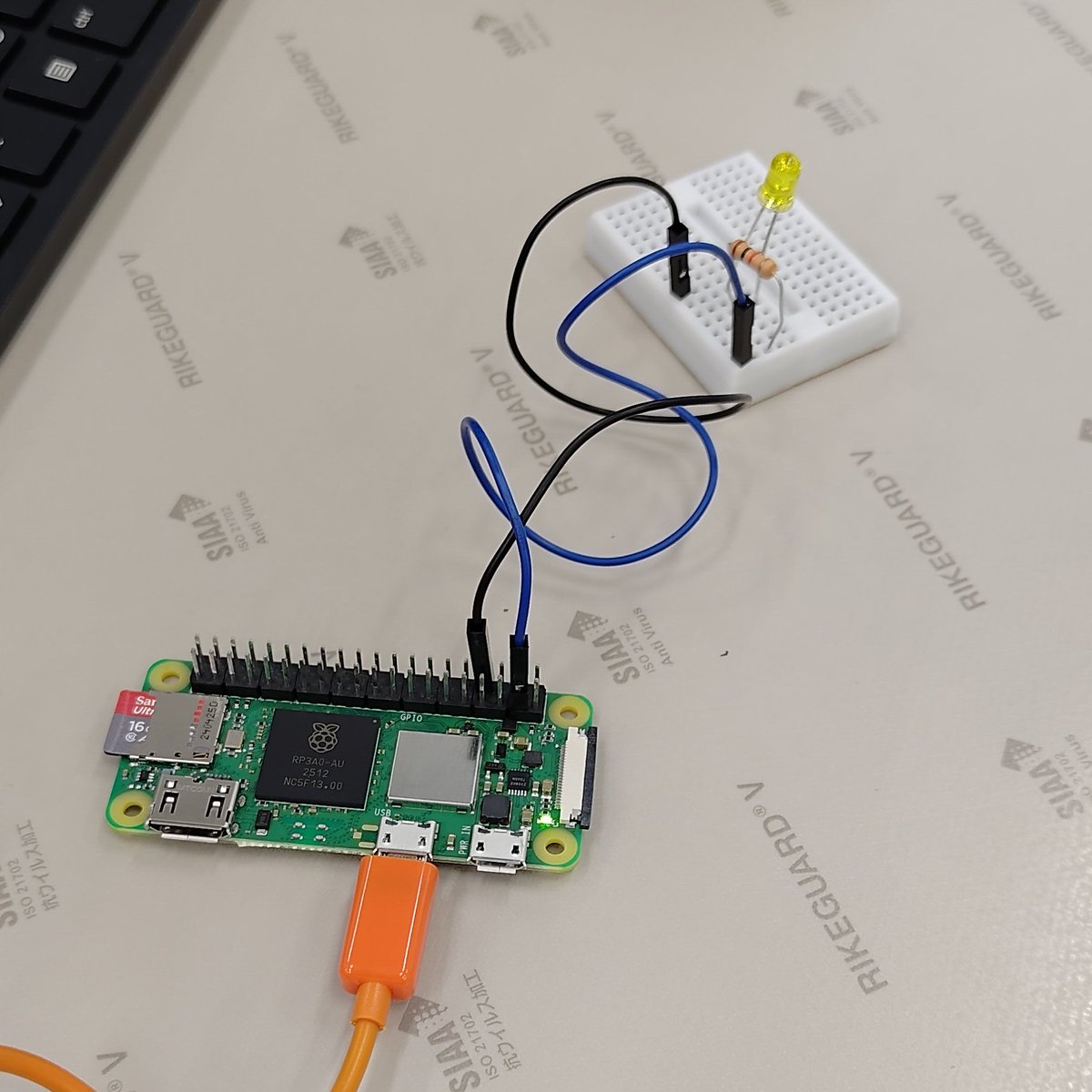 WebIoTmakers's tweet image. 【香川】DAY4
ハッカソンで活用する、RaspberryPi/CHIRIMENと、M5Stackでのデバイス制御の
方法を学んでいます⚡📚📊

#webiotmakers
#メイカーズチャレンジ
#chirimen
#IoTハッカソン