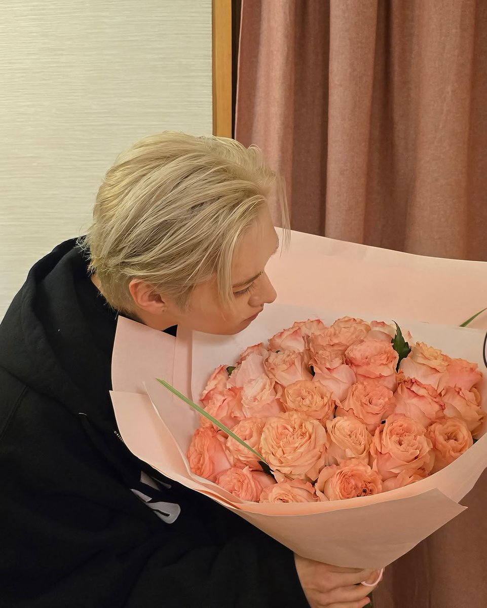 The flowers didn’t need a reason to exist. I held them anyway, as if holding onto something that already knew how to leave. Beauty fades, but not always with sadness. Sometimes, it simply chooses to whisper instead of bloom. I think I understand that now.