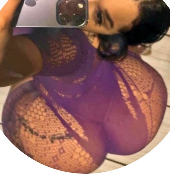 DopeModelsNYC's tweet image. Mmm #HappyHalloween 🎃 Too All the #BADBitcheS #DopeBitcheS #GIVING out Treats and #Candy See Yall TONIGHT 🌛 @ The #Party&apos;s 🎵🏆🥰🍾📈.  DK278 👑♠️ Voice #NYC 🗽. #ClubD0Ns #MixTapeG0DZ