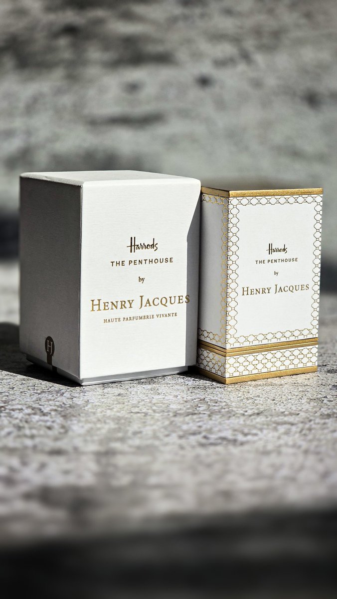 #رابطة_عشاق_العطور 
دهن من هنري جاك بالتعاون مع Harrods  غير مخصص للبيع
دهن  العود المستخدم معتق وجميل جدا خلطات هنري جاك مافي مثلها
نسخة نادرة