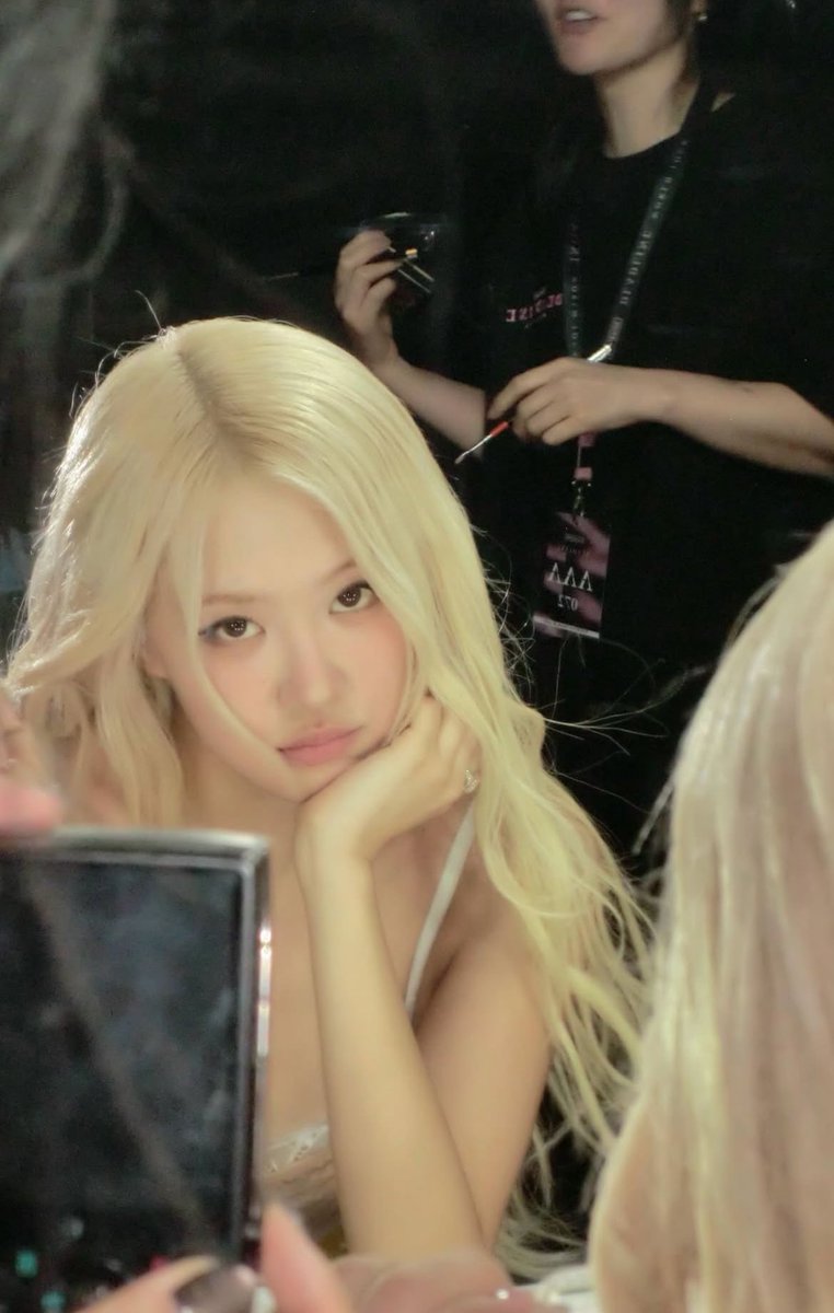 blckpinkpic's tweet image. ROSÉ IG STORY UPDATE