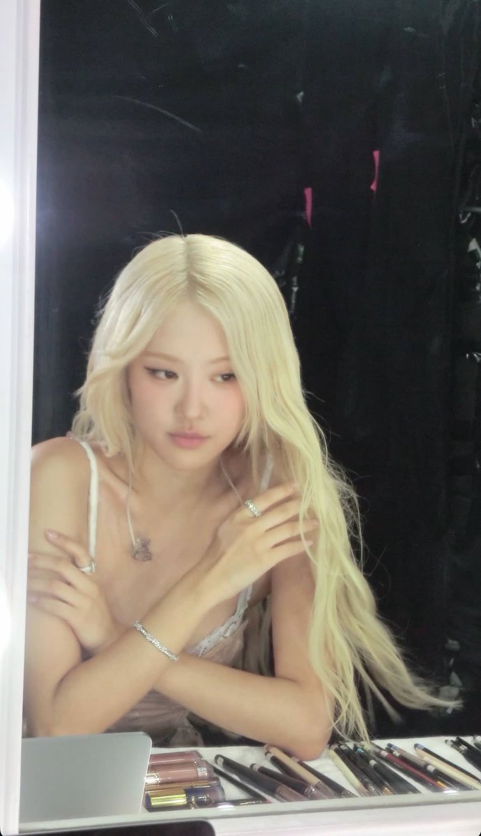 blckpinkpic's tweet image. ROSÉ IG STORY UPDATE