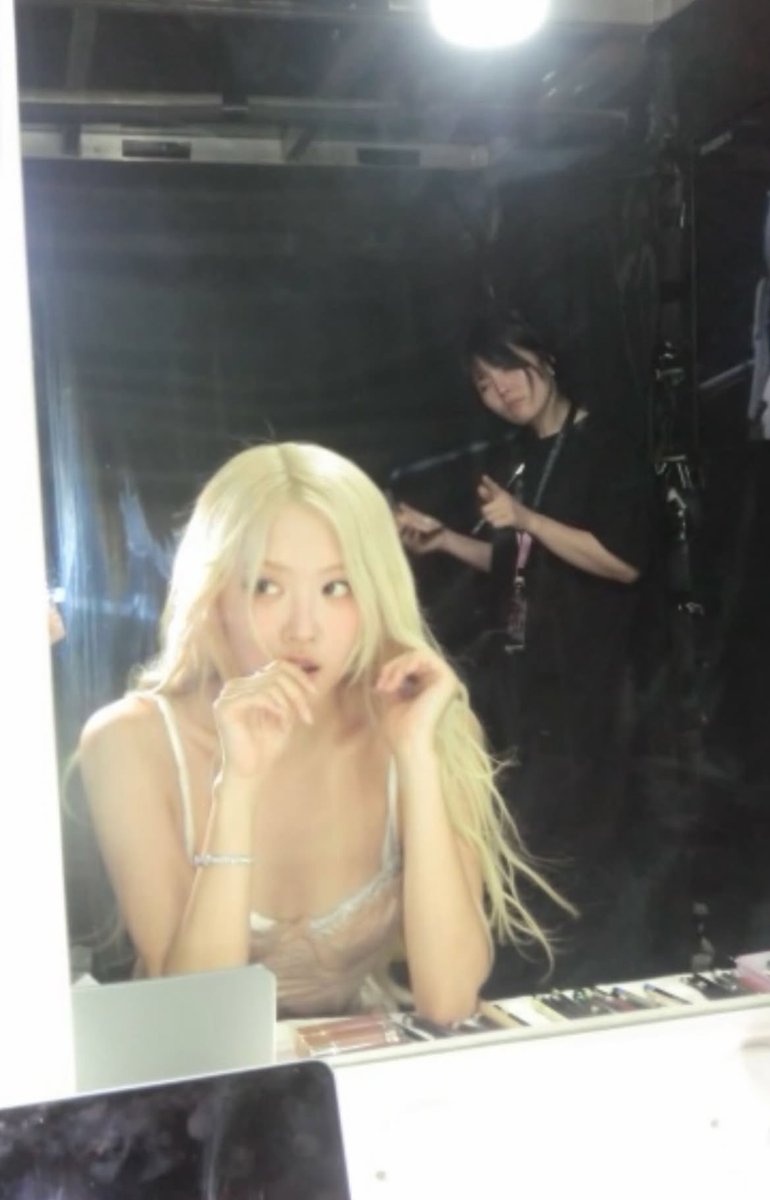 blckpinkpic's tweet image. ROSÉ IG STORY UPDATE