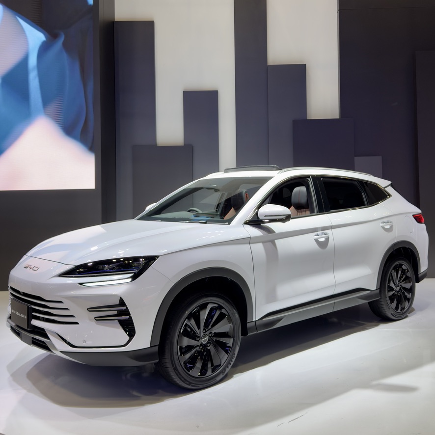 I see BYD as well as the Korean brands lingering at the edges of the Japanese car market, but I can't imagine they are sustainable businesses. BYD, Hyundai, Kia, etc apparently sold less than 3,000 units in Japan in 2024. #JMS2025 🇯🇵 🚗💨