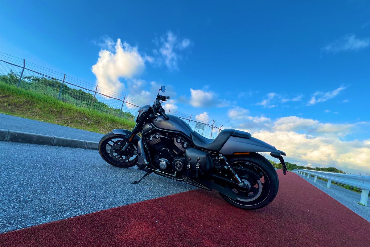 PictogramRider's tweet photo. 朝イチだと大体のところ人居ないから写真撮れるからやっぱ朝はいいね!
朝は好きですか?
#vrod #vrscdx https://t.co/QWGvAoccvQ